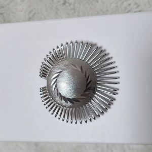 Vintage Silver Tone Atomic Starburst Scarf/Shawl Clip!